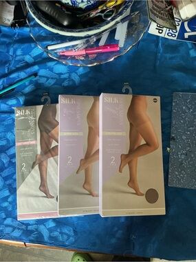 Impressions Women's Sheer Hosiery - Nude / Cocoa / Mocha